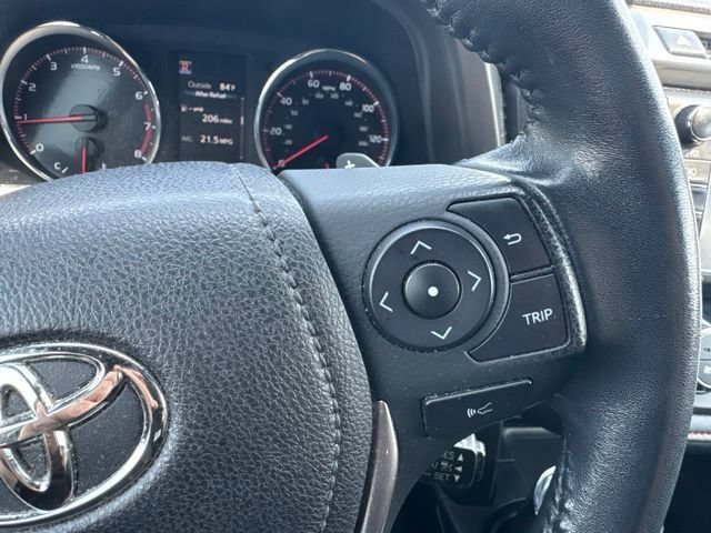Used 2017 Barcelona Red Metallic Toyota SE image 5