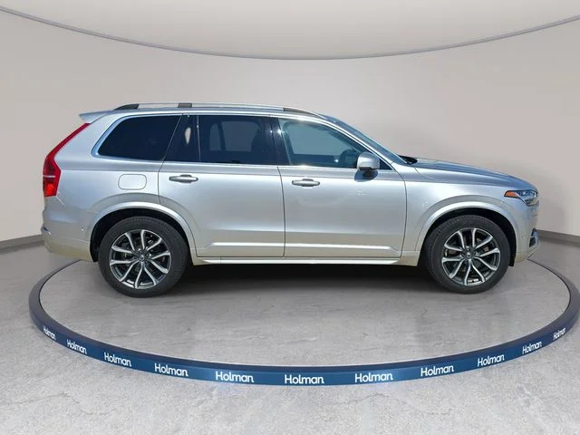 Used 2017 Silver Volvo T6 Momentum image 5
