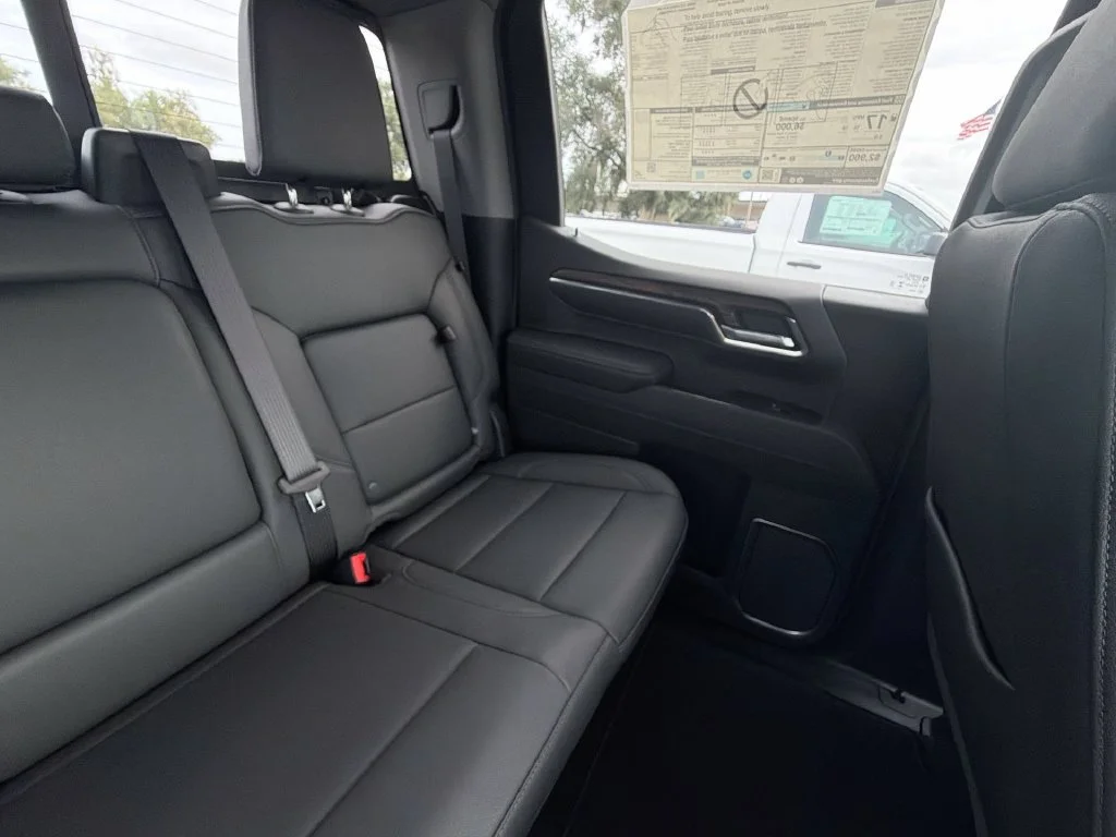 2026 GMC Sierra 1500 SLT - Photo 15