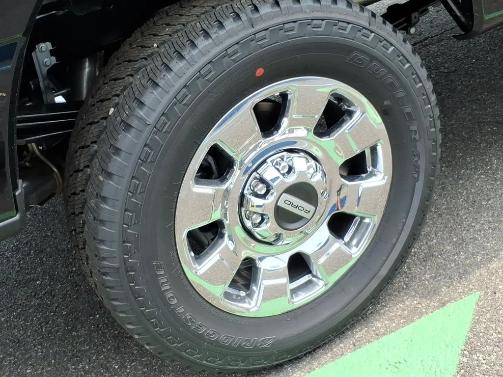 New 2026 Agate Black Metallic Ford F-250® Lariat® image 7