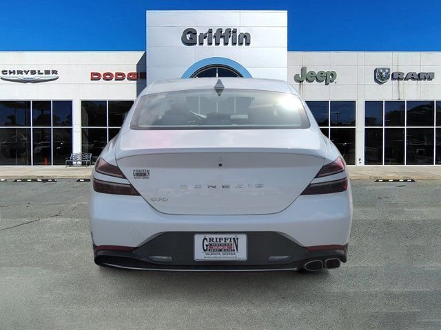 Used 2023 White Genesis 2.0T image 8