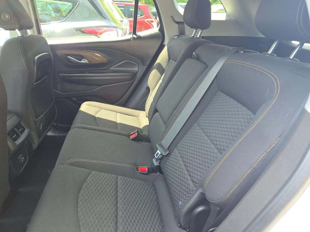 Used 2021 White GMC SLE image 5