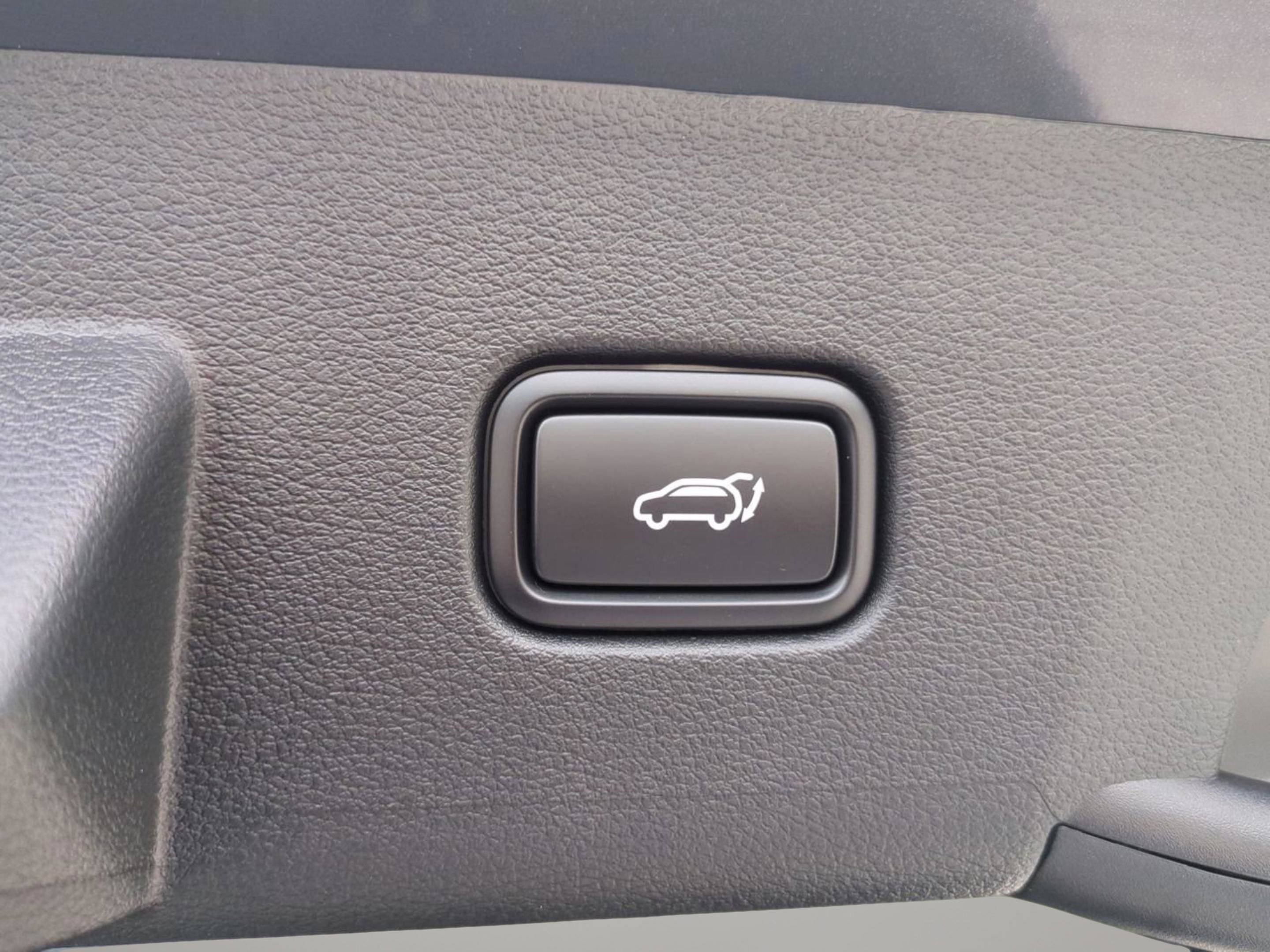 New 2025 Shadow Matte Gray Kia SX-Prestige image 11