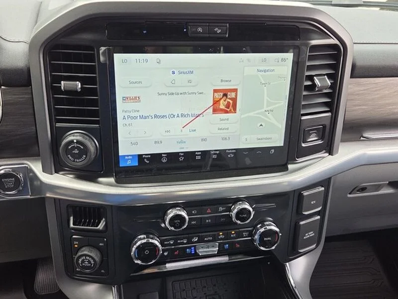 New 2026 Iconic Silver Metallic Ford Lariat® image 17