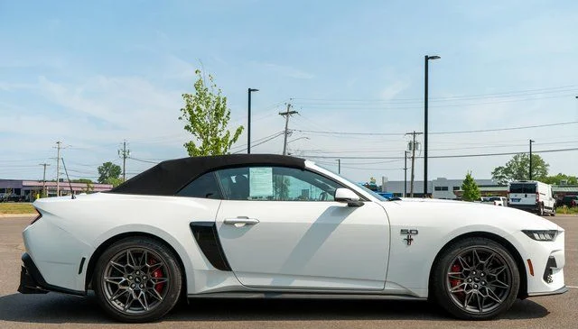 Used 2024 White Ford GT Premium image 5