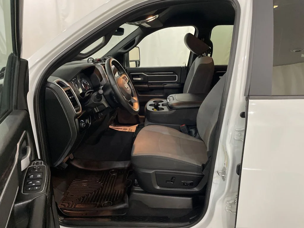Used 2024 Bright White Clearcoat Ram Big Horn image 11