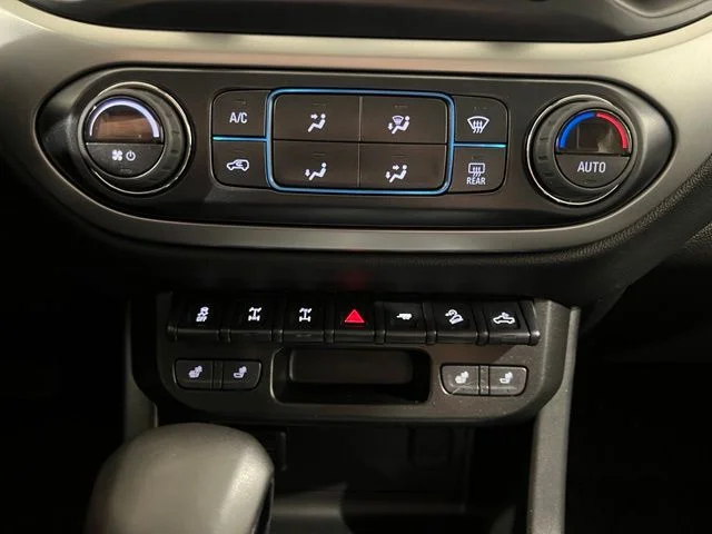 Used 2022 Beige Chevrolet ZR2 image 10