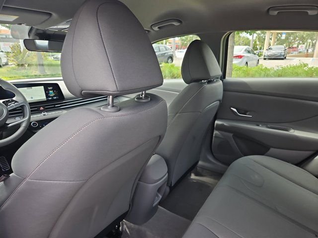 2025 Hyundai Elantra Blue - Photo 10