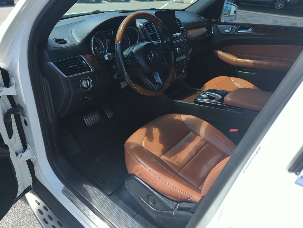 Used 2016  Mercedes-Benz GLE 400 image 10