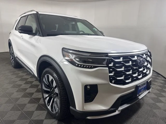 2026 Ford Explorer Platinum 4WD's photo