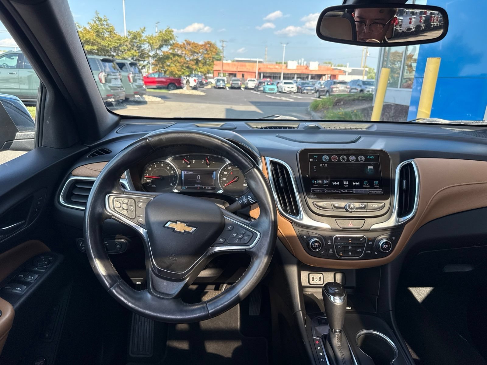 Used 2018 Chevrolet Equinox Premier with VIN 2GNAXWEX2J6128233 for sale in East Hartford, CT