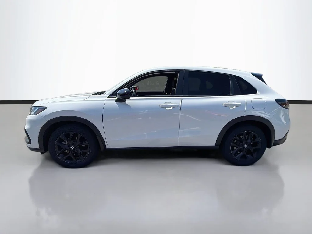 Used 2024 Platinum White Pearl Honda Sport image 8