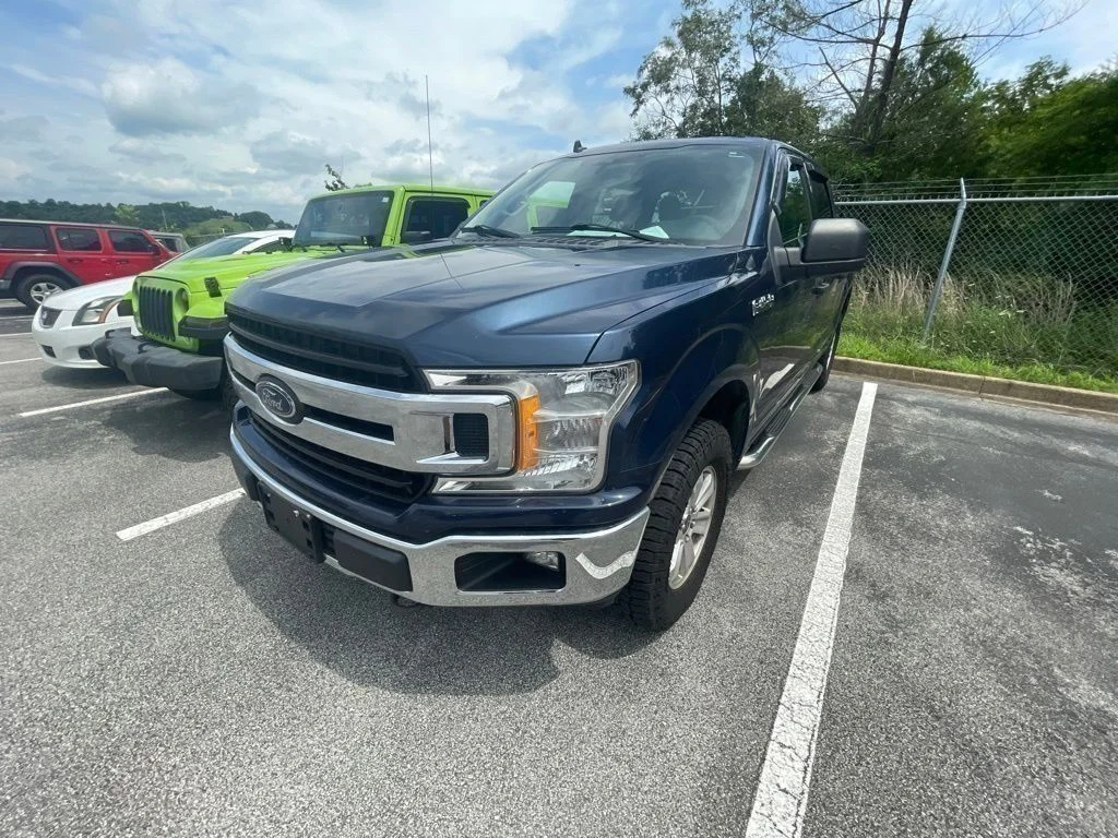 Used 2019 Blue Ford XLT image 2