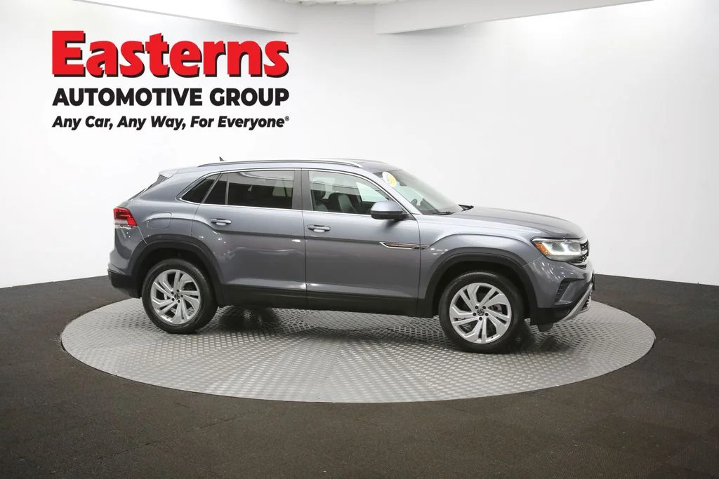 Used 2021 Gray Volkswagen 2.0T SEL image 47