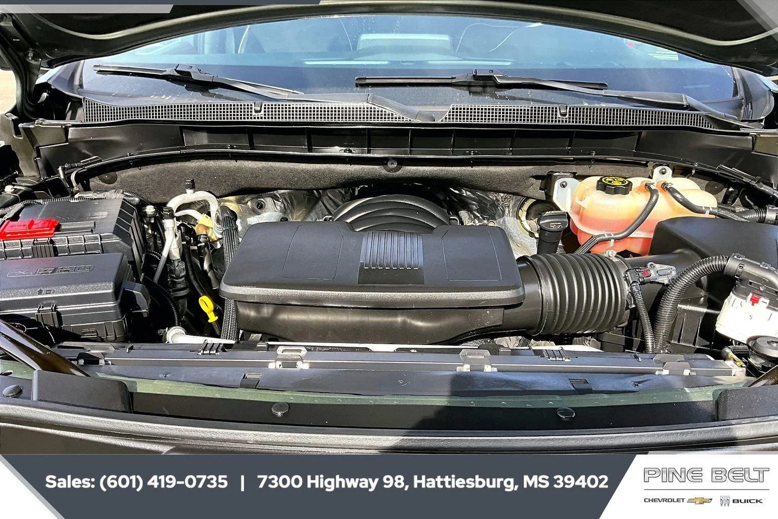 Used 2023 Silver Sage Metallic Chevrolet Premier image 8