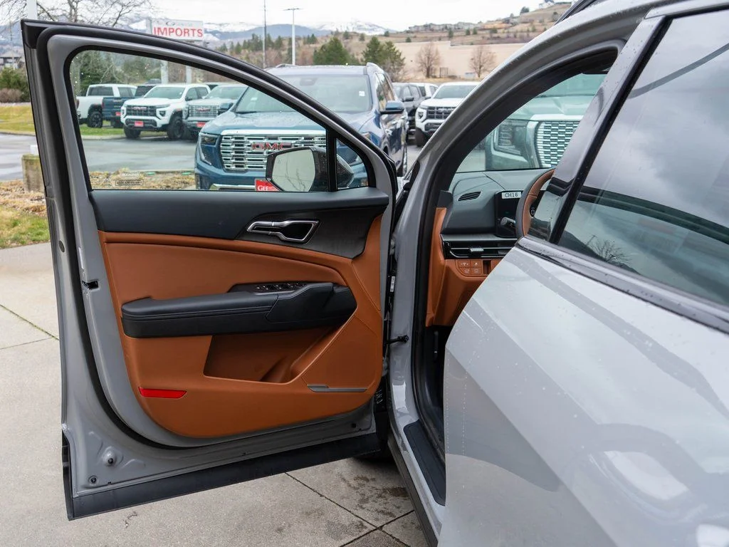 New 2026 Wolf Gray Kia X-Line image 16