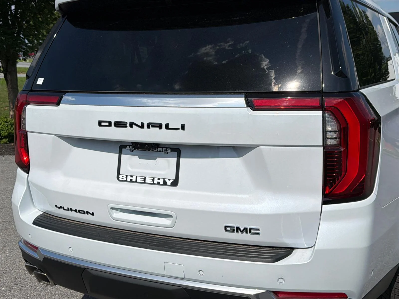 New 2026 Glacier White Tricoat GMC Denali image 7