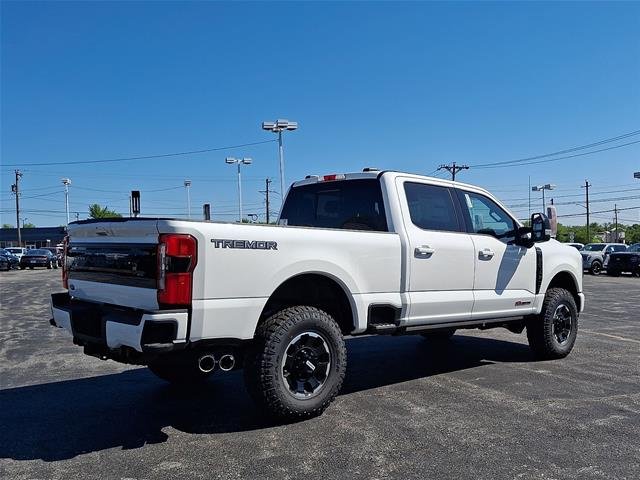 New 2026 Star White Metallic Tri-Coat Ford F-250® Platinum® image 25