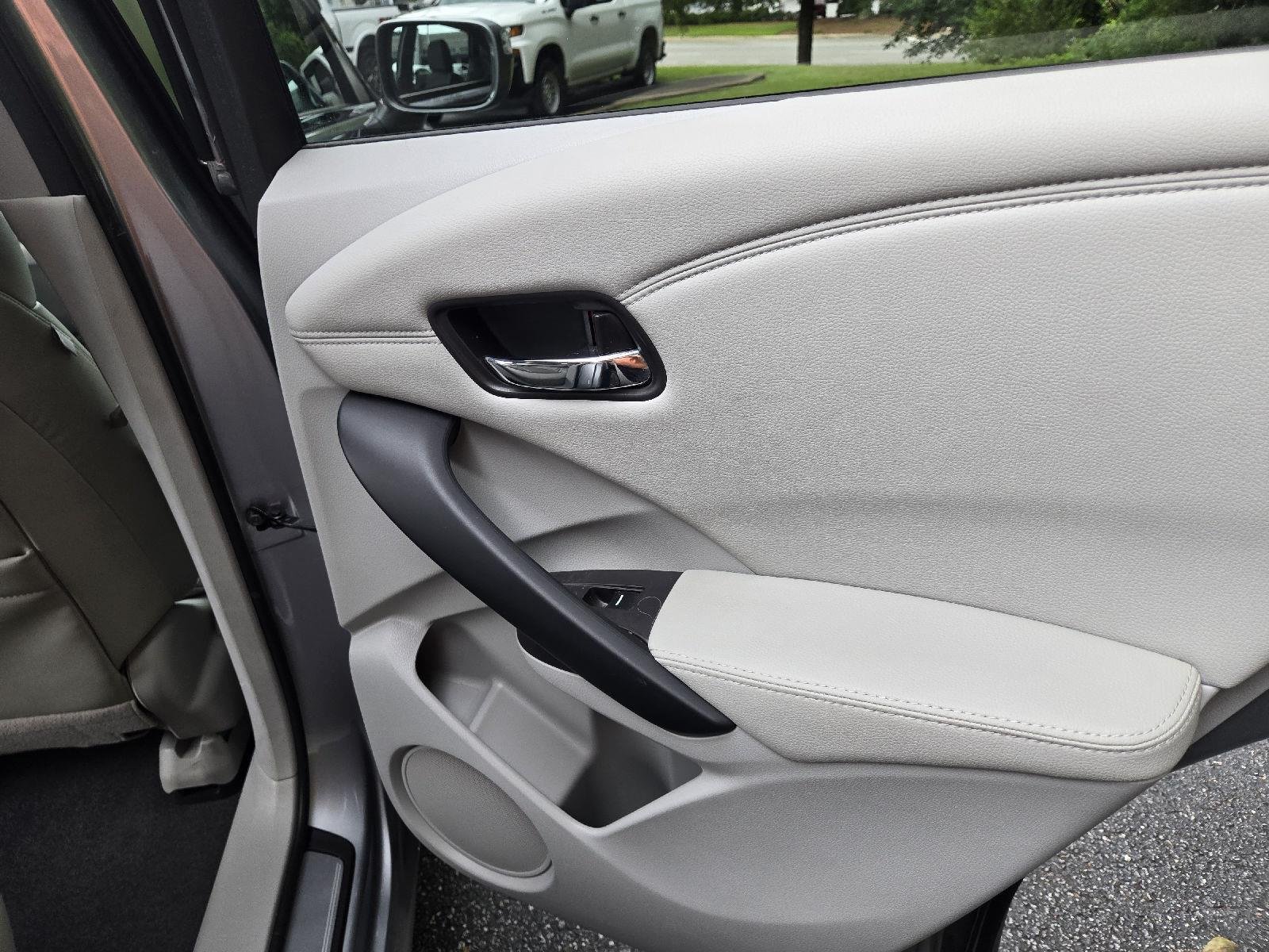 Used 2017 Lunar Silver Metallic Acura w/Technology Pkg image 16