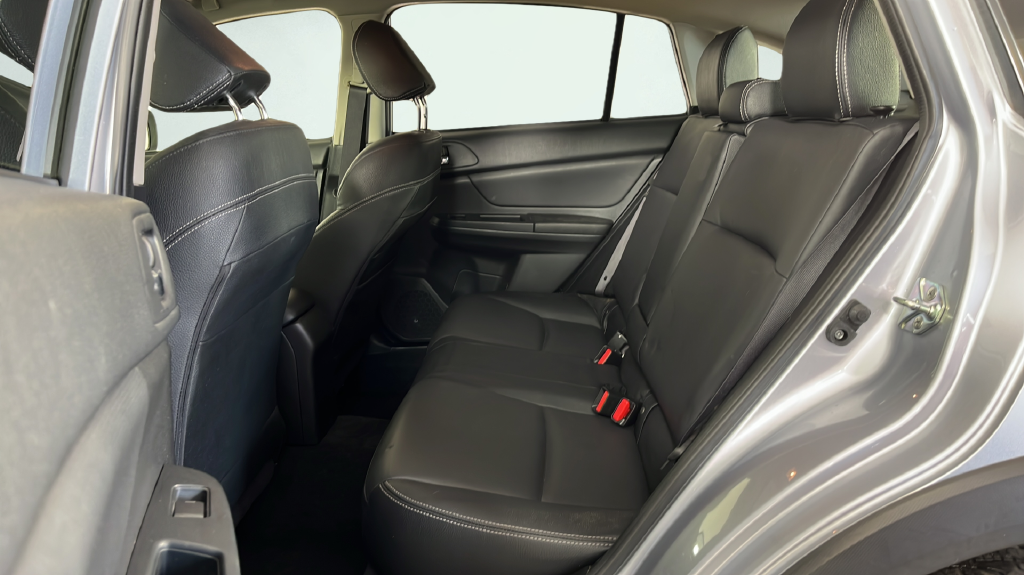 Used 2014 Ice Silver Metallic Subaru 2.0i Limited image 16