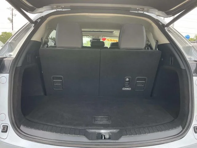 Used 2022 Silver Mazda Touring image 7