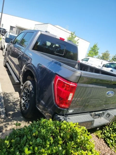 Used 2022 Gray Ford XLT image 4