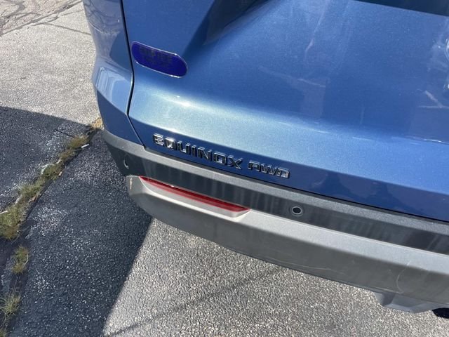 Used 2026 Lakeshore Blue Metallic Chevrolet LT image 5