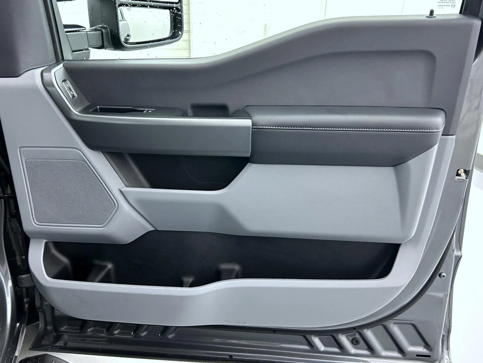 New 2026 Gray Ford XL image 16