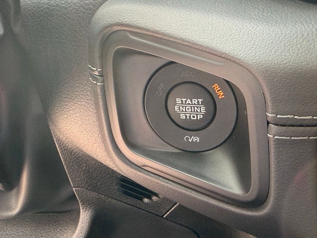 2025 Jeep Wrangler 4-Door Sahara - Photo 19