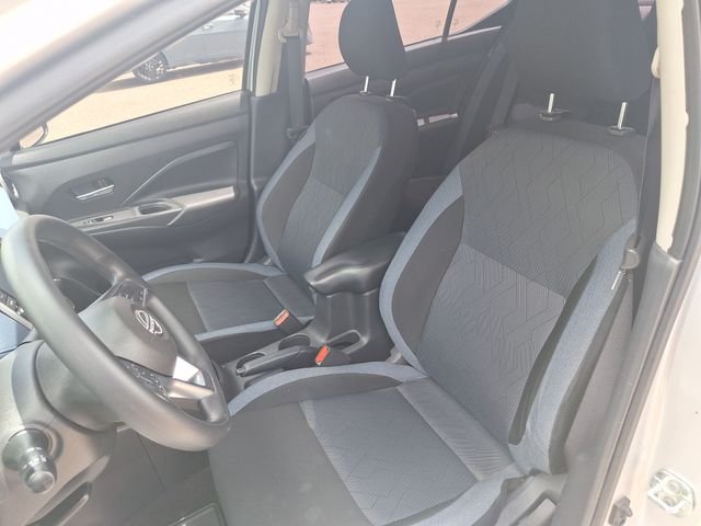 Used 2024 Silver Nissan 1.6 SV image 10