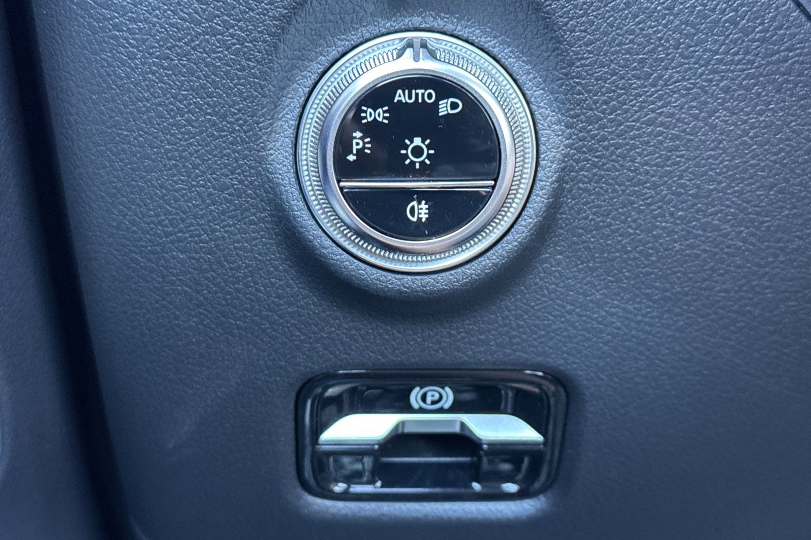 Certified Used 2026 Gray Mercedes-Benz CLE 300 image 34