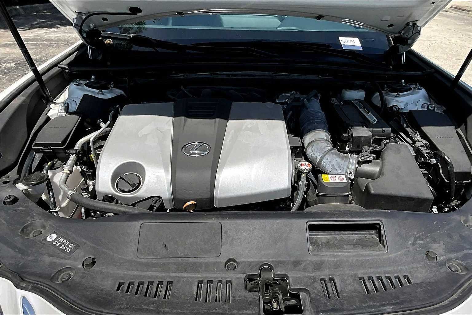 Used 2022 Eminent White Pearl Lexus  image 32