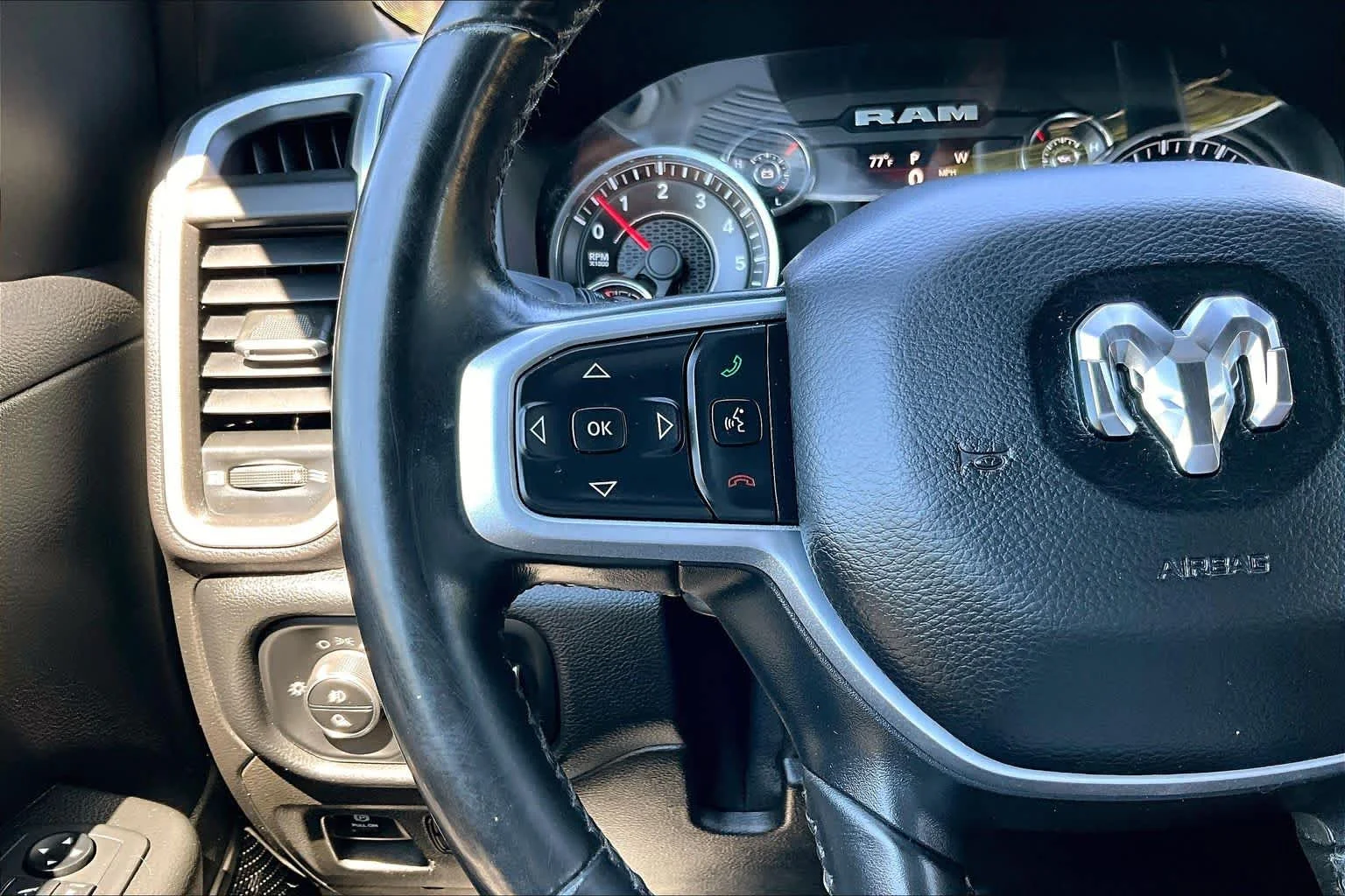 Used 2019 Diamond Black Crystal Pearlcoat Ram Big Horn/Lone Star image 23