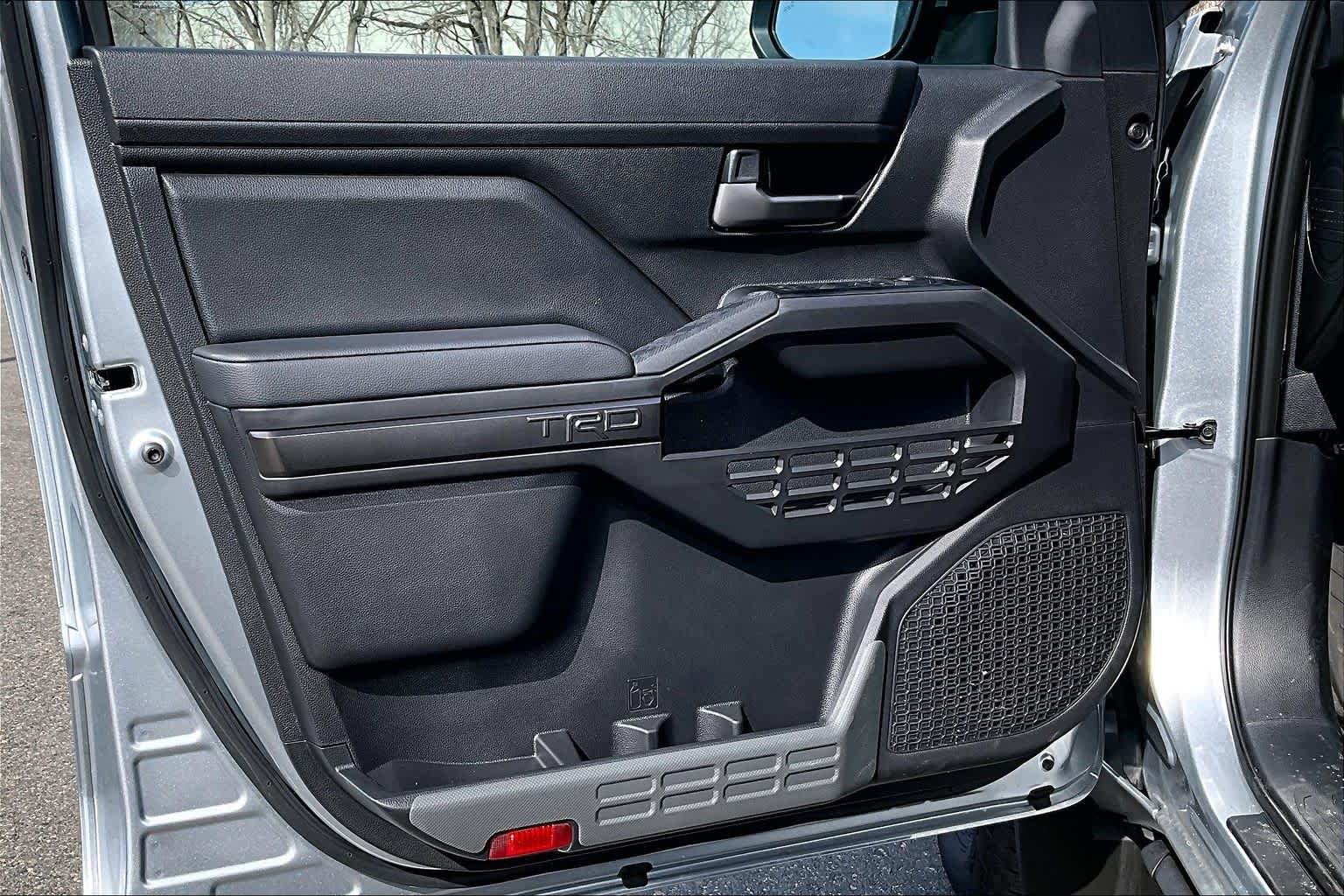 2025 Toyota Tacoma TRD Off Road - Photo 10