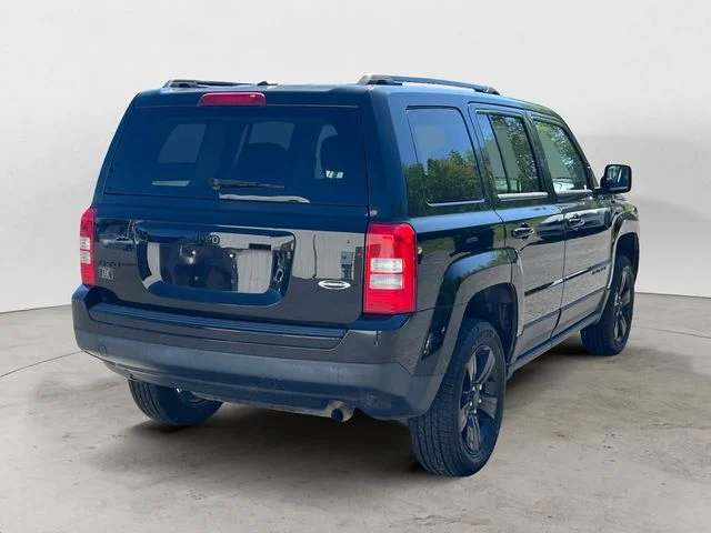 Used 2015 Black Jeep Sport image 5