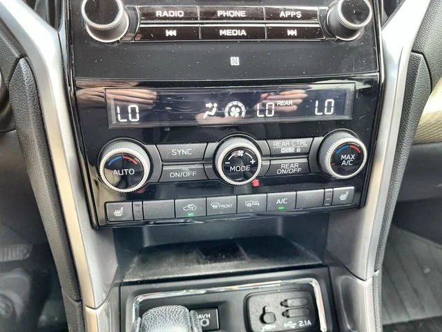 Used 2019 Gray Subaru Premium image 18