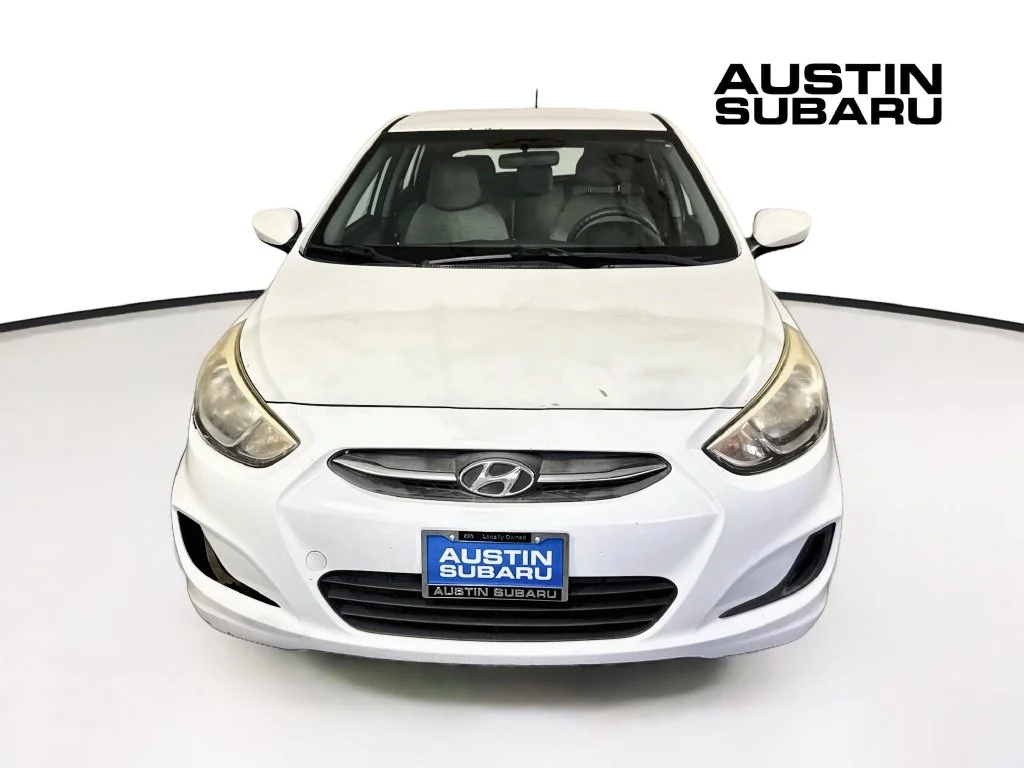 Used 2016 White Hyundai SE image 2