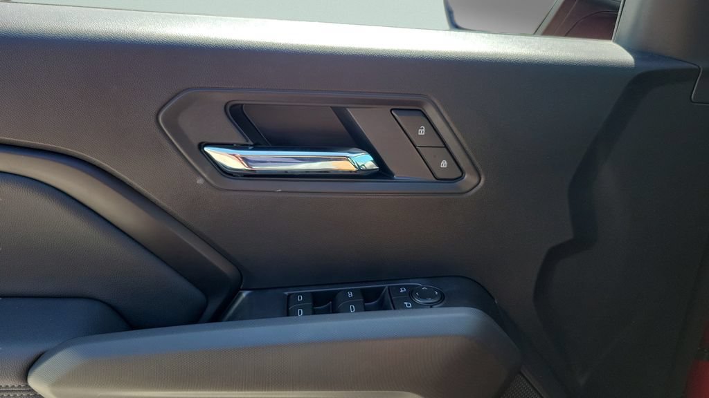 2026 Chevrolet Colorado LT - Photo 19