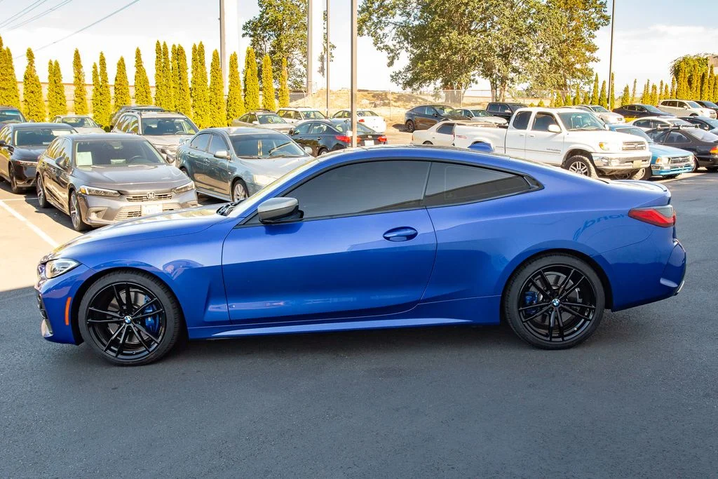 Used 2022 Blue Metallic BMW M440i xDrive image 8