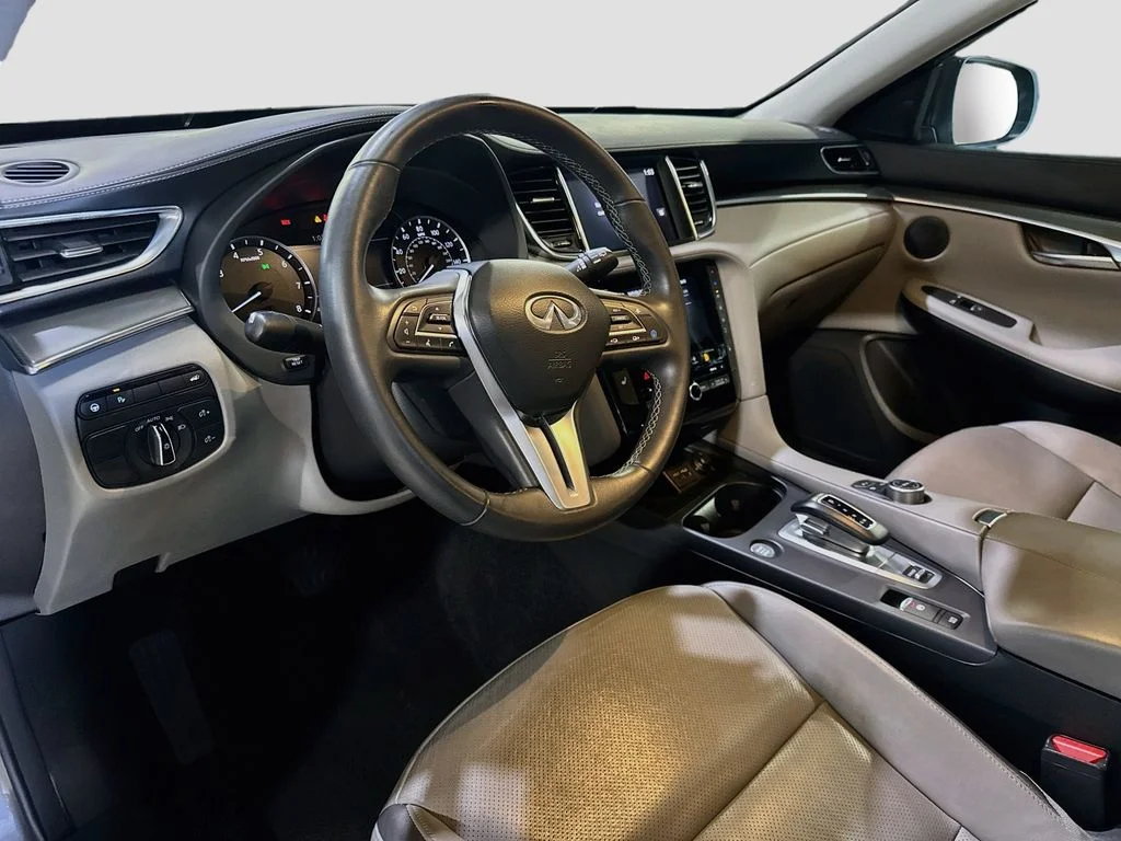 Certified Used 2023 Gray INFINITI LUXE image 10