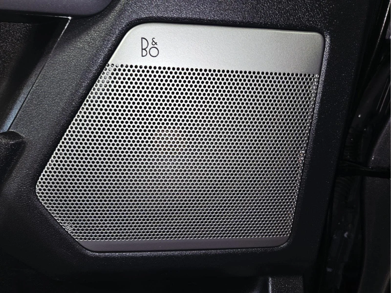 Used 2024 Carbonized Gray Ford Lariat image 33