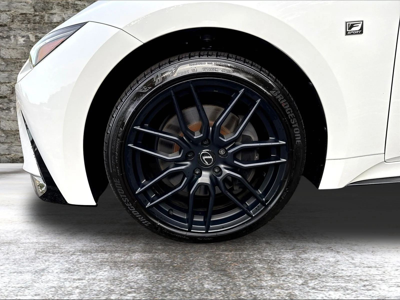 Certified Used 2024 White Lexus  image 35