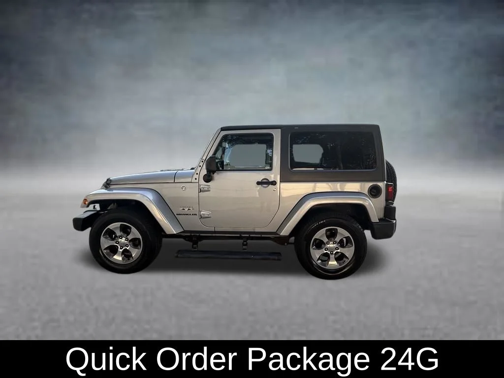 Used 2016 Silver Jeep Sahara image 4