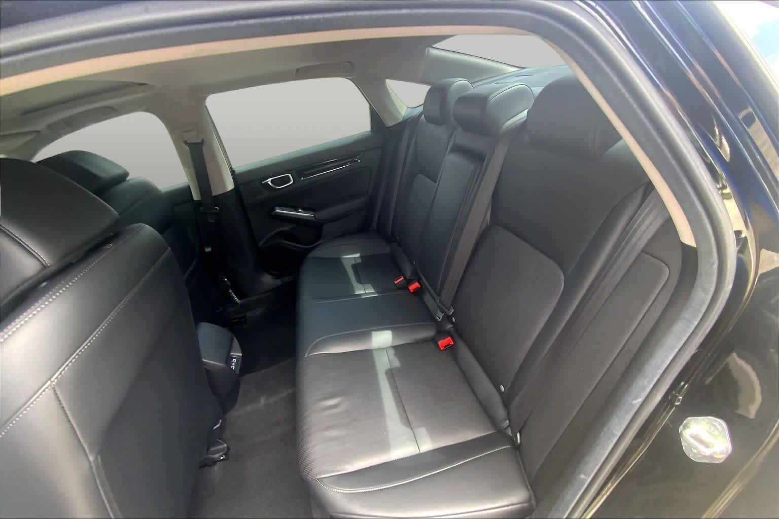 Used 2024 Crystal Black Pearl Honda Touring image 20