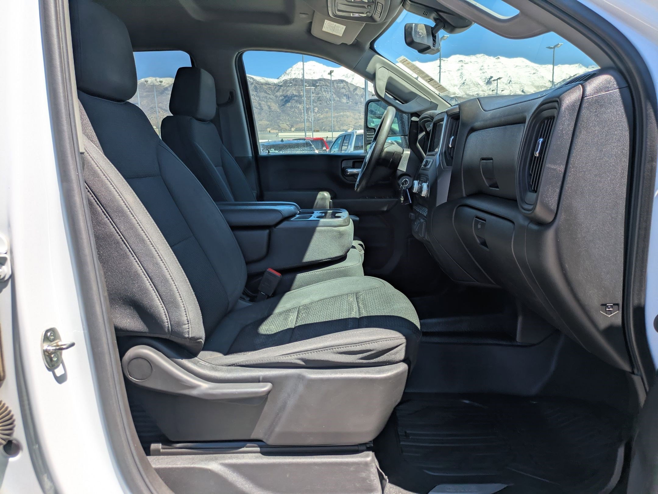 Used 2021 Summit White GMC Base image 28