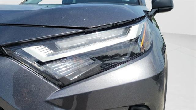 Certified Used 2024 MAGNETIC GRAY MET. Toyota  image 25