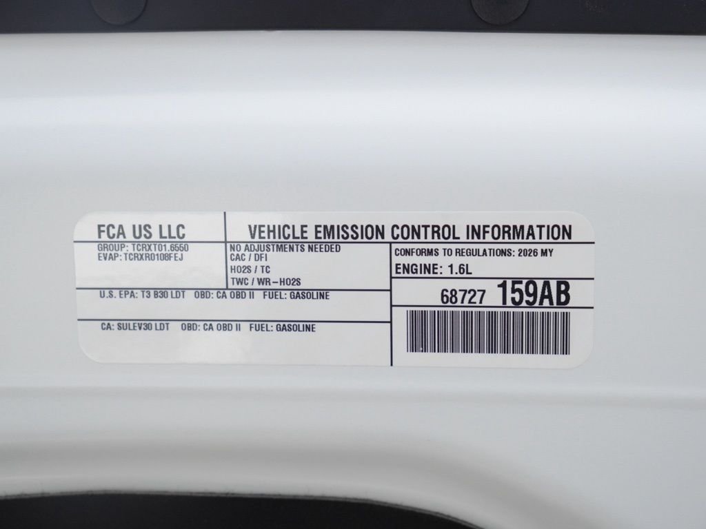 New 2026 Bright White Clear-Coat Exterior Paint Jeep Laredo image 29