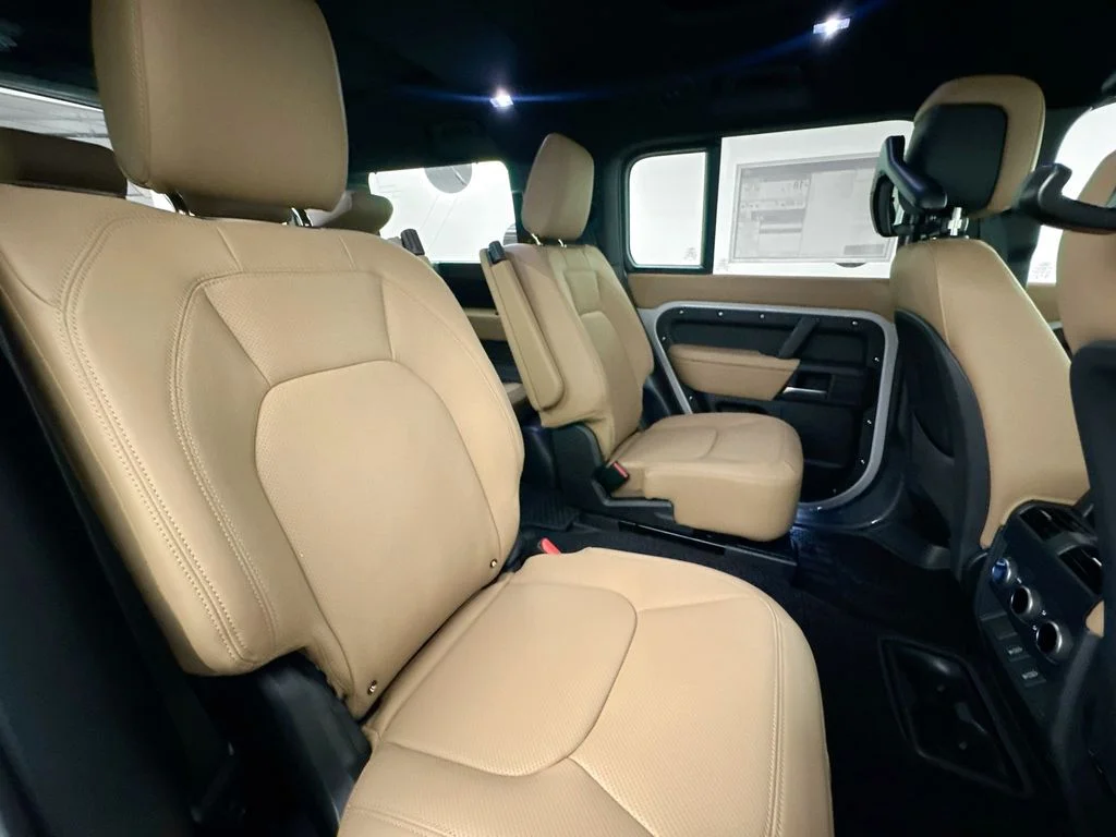 New 2026 Borasco Grey Land Rover X-Dynamic SE image 29