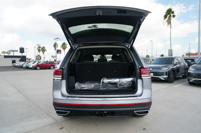 New 2026 Silver Mist Metallic Volkswagen 2.0T SE w/Technology image 7