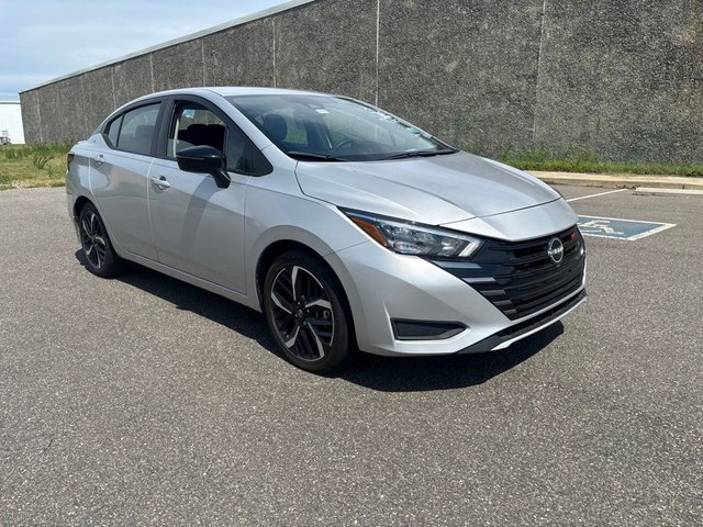 2024 Nissan Versa 1.6 SR
